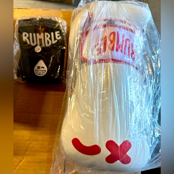 RUMBLE Accessories Brand New Rumble Wink Boxing Glove And Jab Quick
